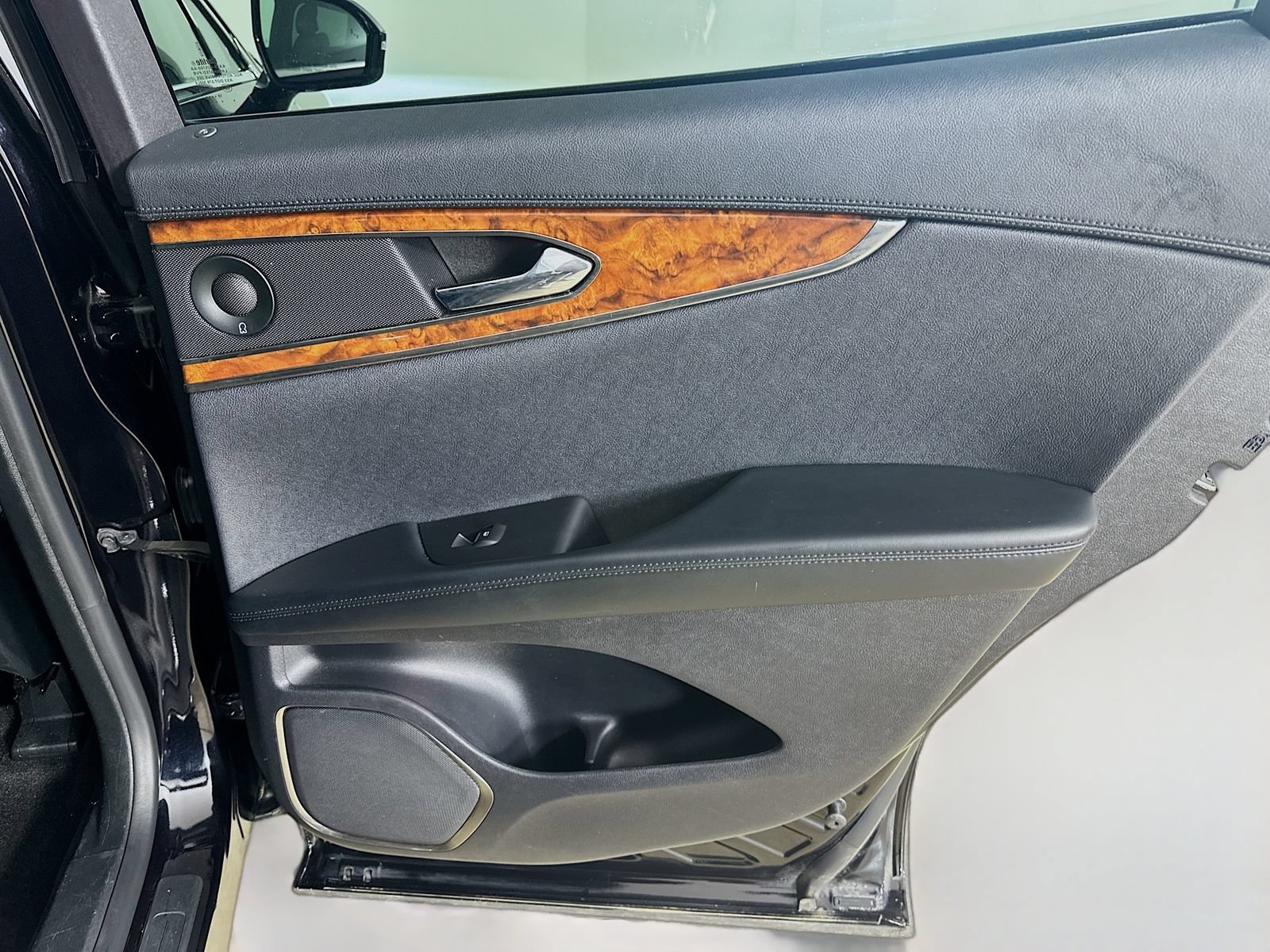 Used 2019 Lincoln Nautilus Reserve AWD/4WD image 41