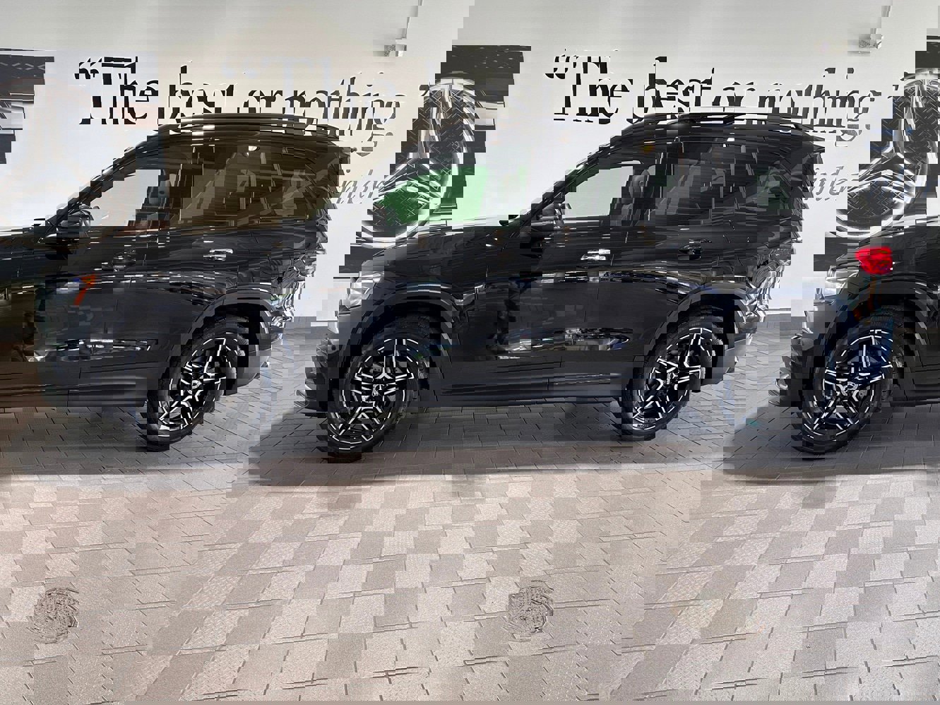 Used 2024 Mercedes-Benz GLB 250 4MATIC image 7