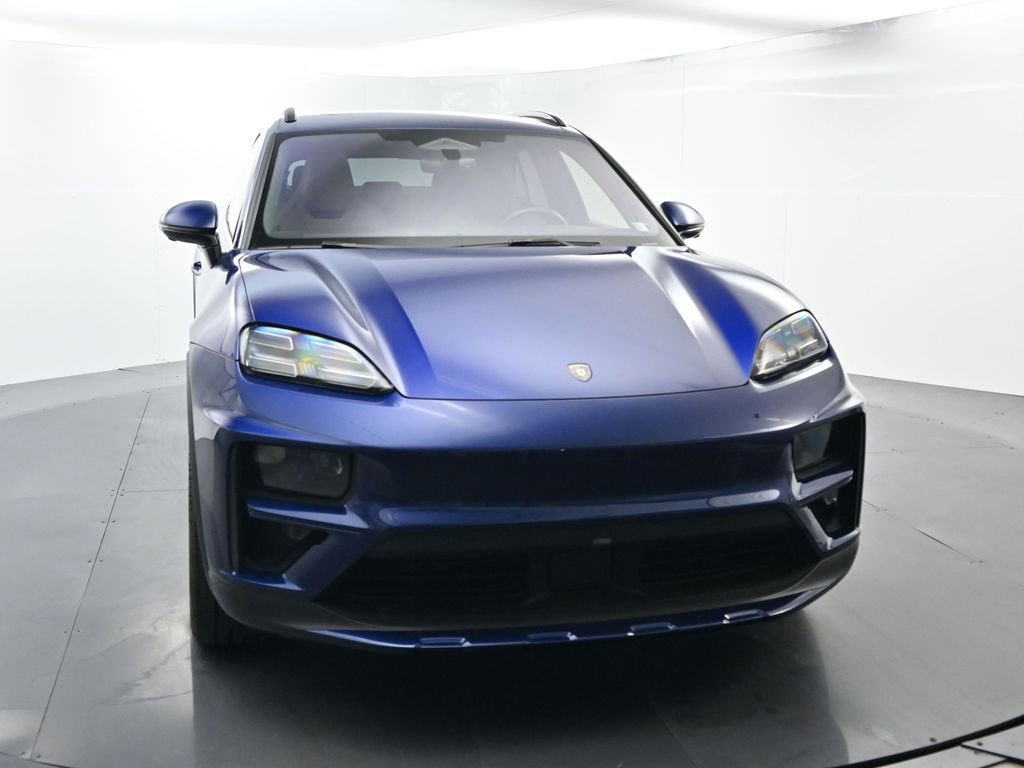 Certified 2024 Porsche Macan Turbo Electric image 18