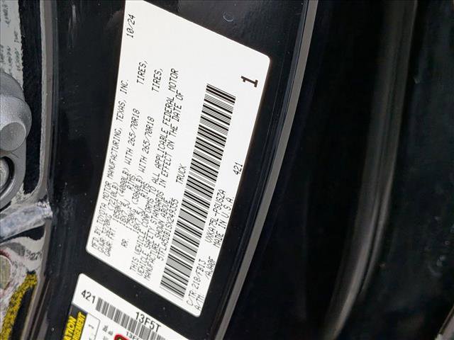 Used 2025 Toyota Tundra SR5 w/ TRD Off-Road Package AWD/4WD image 30