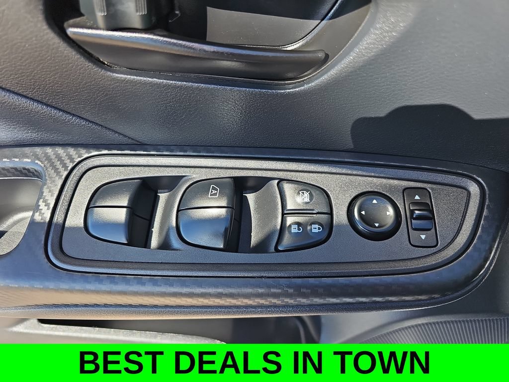 Used 2021 Nissan Versa S FWD image 26