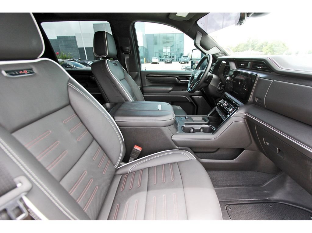 Used 2025 GMC Sierra 2500 AT4X AWD/4WD image 11
