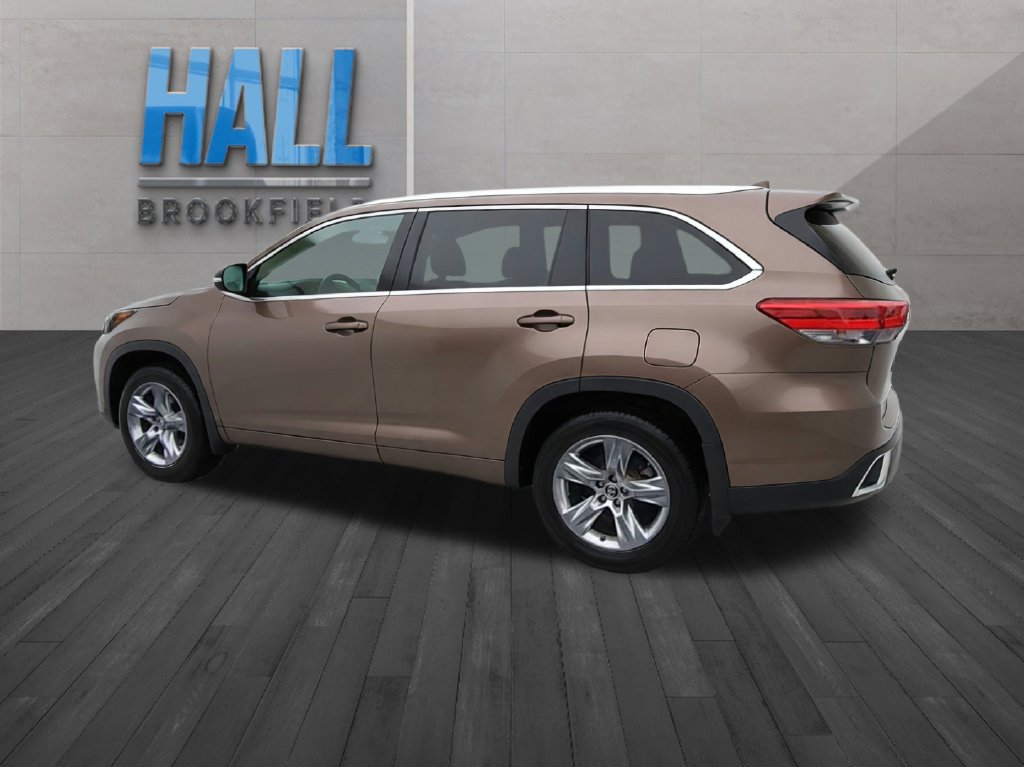 Used 2019 Toyota Highlander Limited AWD/4WD image 3