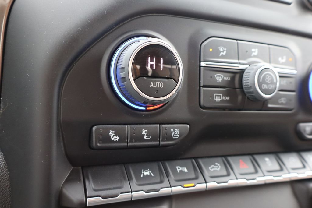 Used 2022 Chevrolet Silverado 1500 High Country w/ LPO, Dark Essentials Package image 14