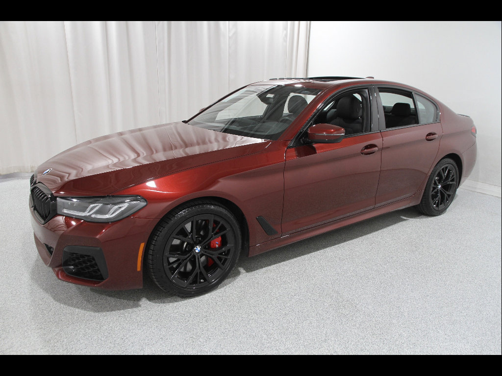 Certified 2023 BMW 540i xDrive w/ M Sport Package image 3