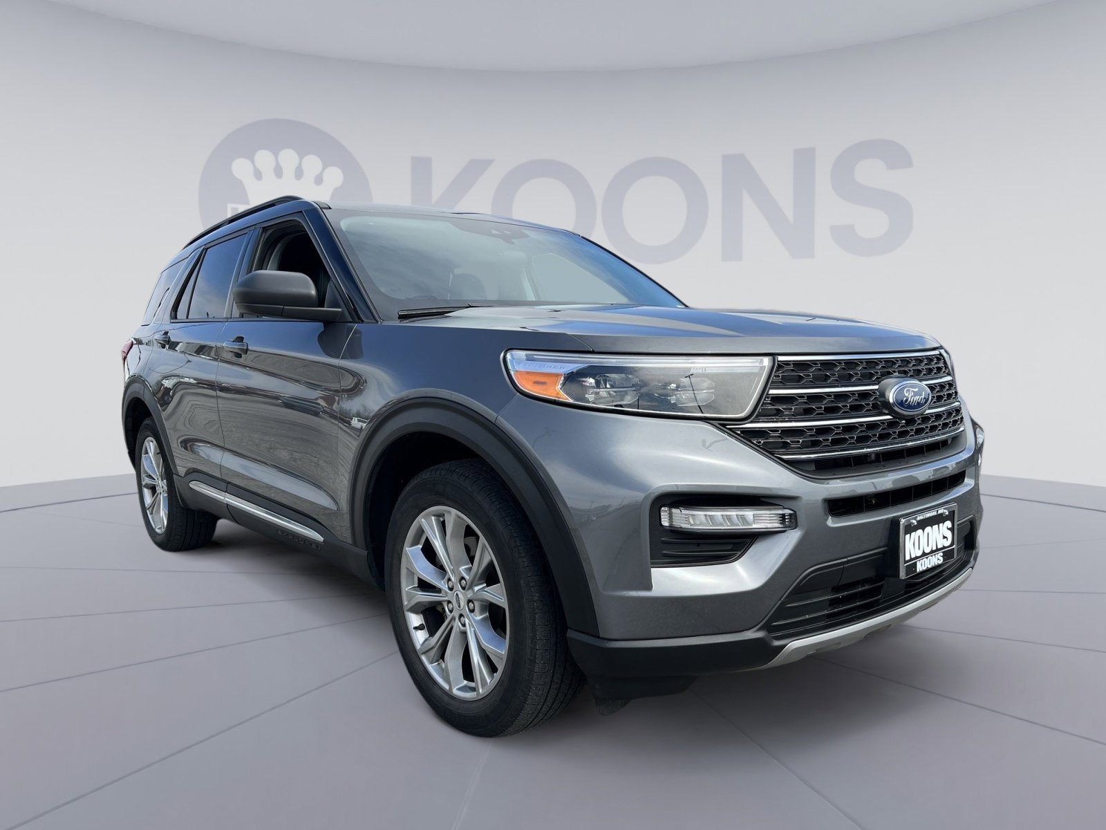 Certified 2023 Ford Explorer XLT w/ Equipment Group 202A image 10