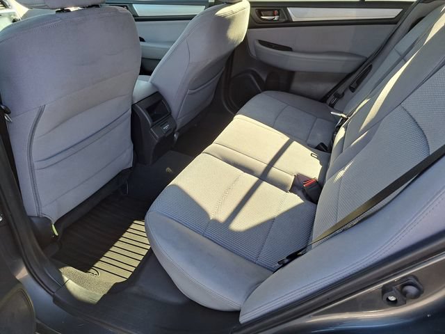 Used 2018 Subaru Outback 2.5i Premium AWD/4WD image 11