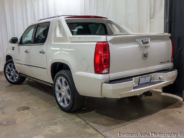 Used 2013 Cadillac Escalade EXT Premium AWD/4WD image 7