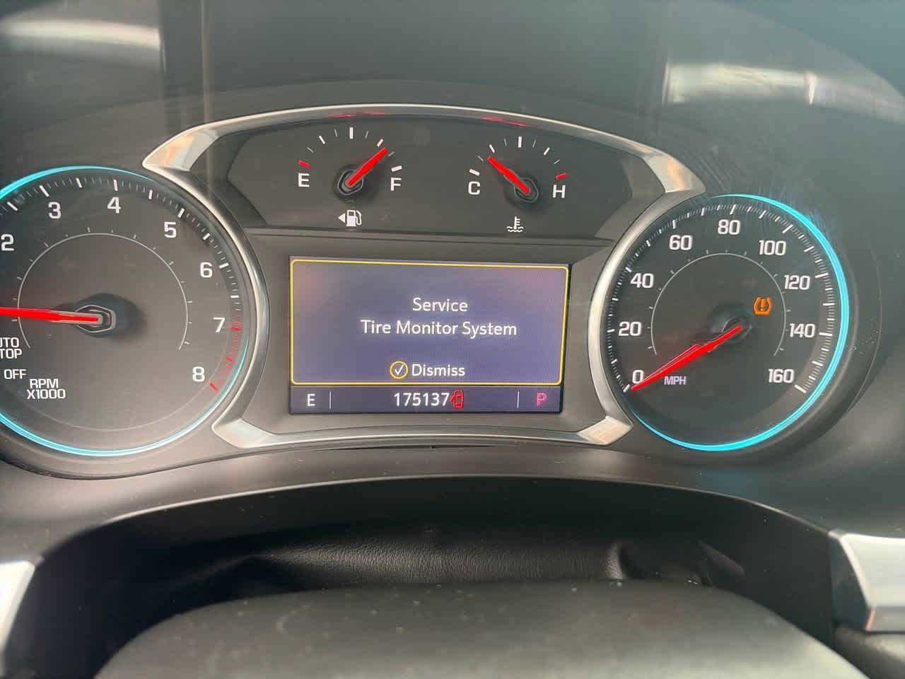 Used 2020 Chevrolet Traverse LT FWD image 28