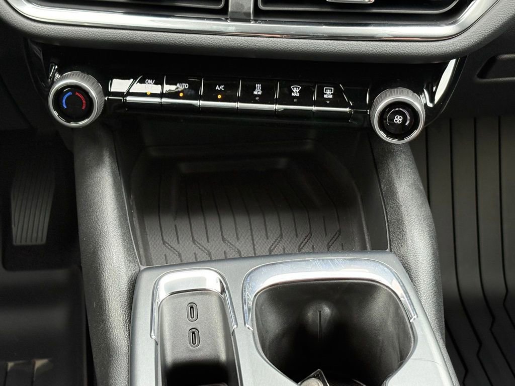 New 2026 Chevrolet Equinox EV LT w/ Midnight Package image 30