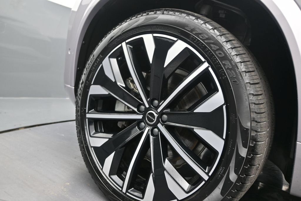 New 2026 Volvo XC90 B6 Plus w/ Protection Package Premier AWD/4WD image 10