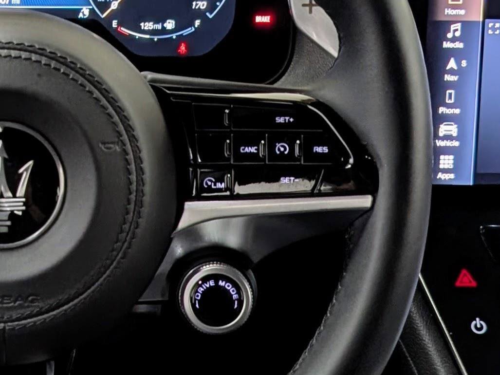 Used 2023 Maserati Grecale GT image 34