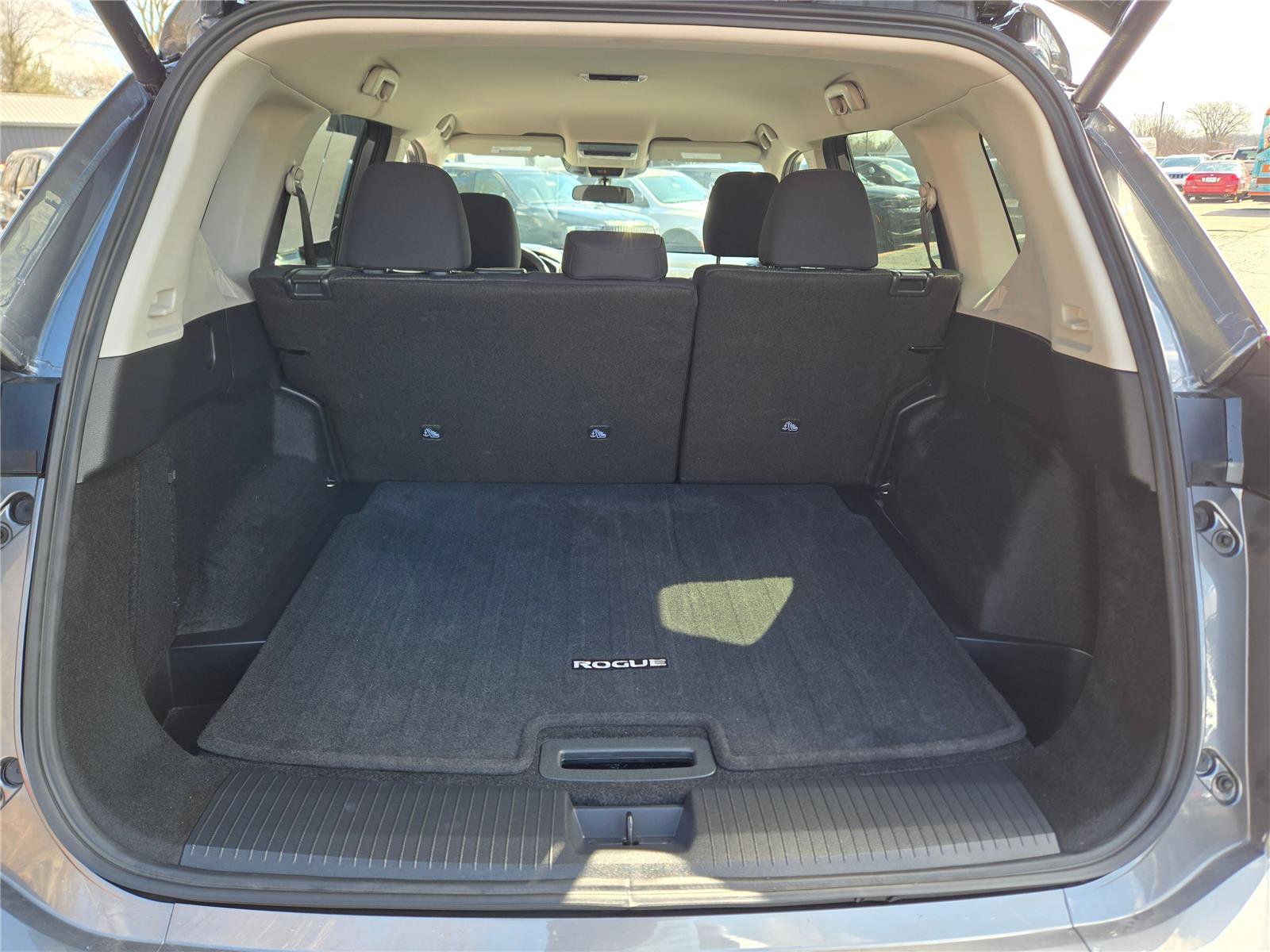 Used 2026 Nissan Rogue SV image 12