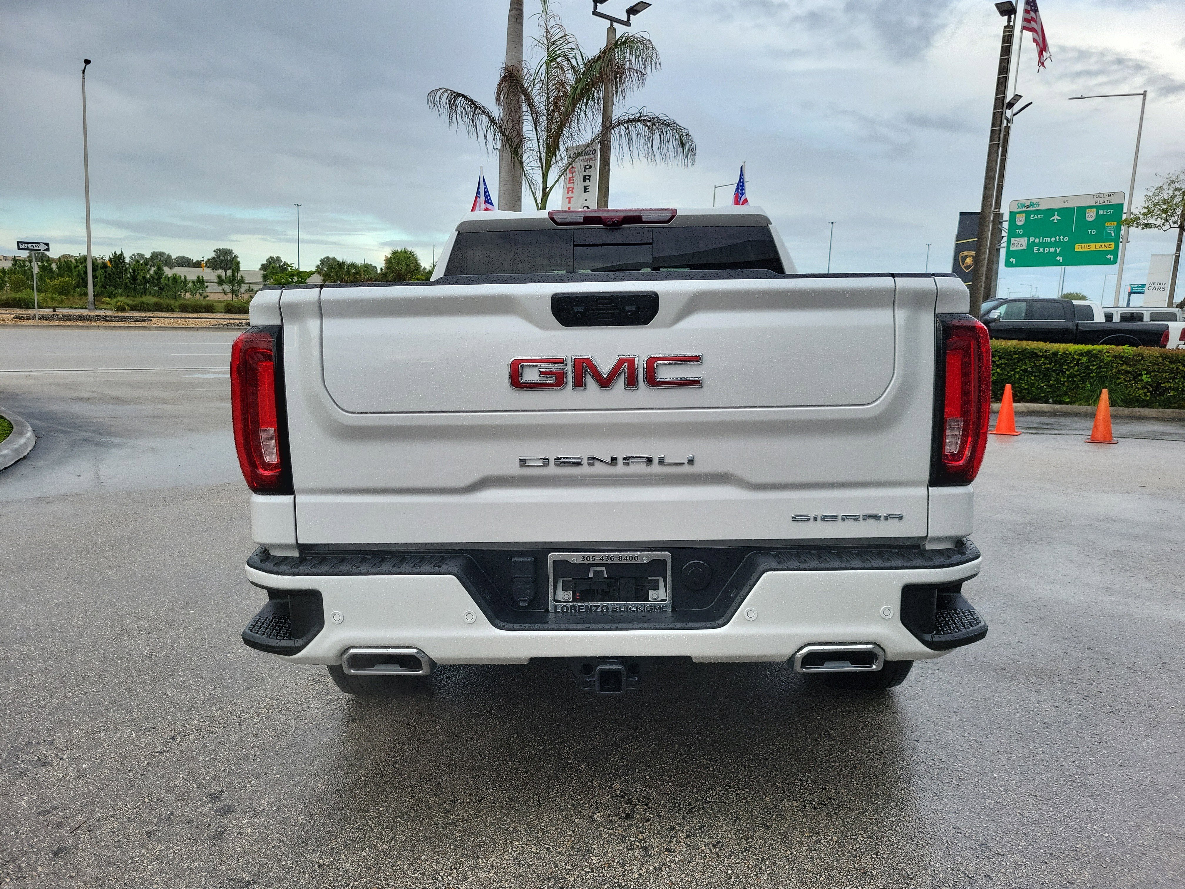 Used 2024 GMC Sierra 1500 Denali w/ Denali Reserve Package AWD/4WD image 6