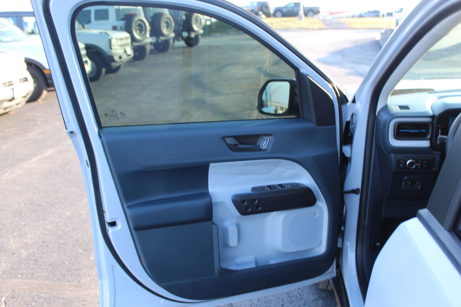 Used 2025 Ford Maverick XLT w/ Equipment Group 301A image 20