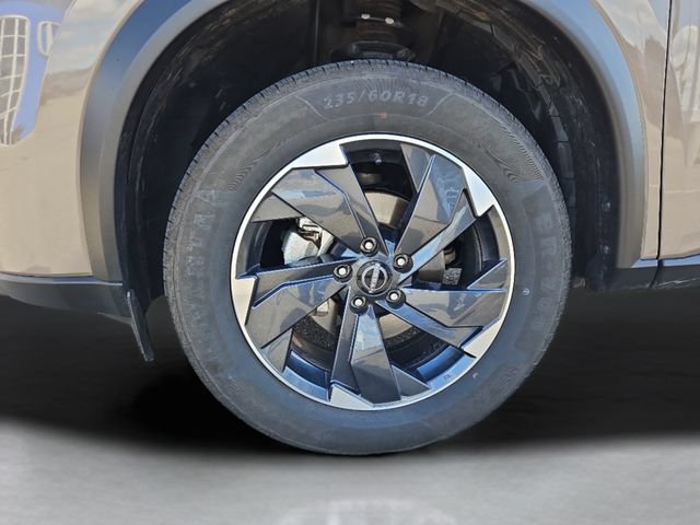 Used 2025 Nissan Rogue SV AWD/4WD image 35