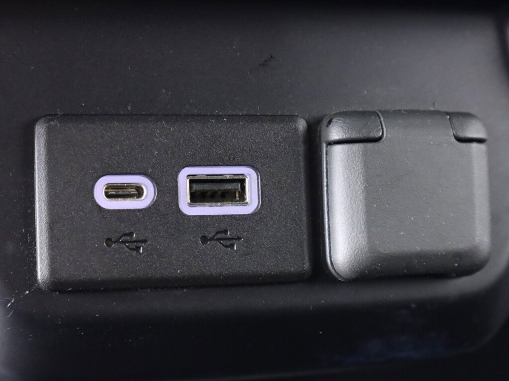 Used 2020 Chevrolet Silverado 1500 RST image 25