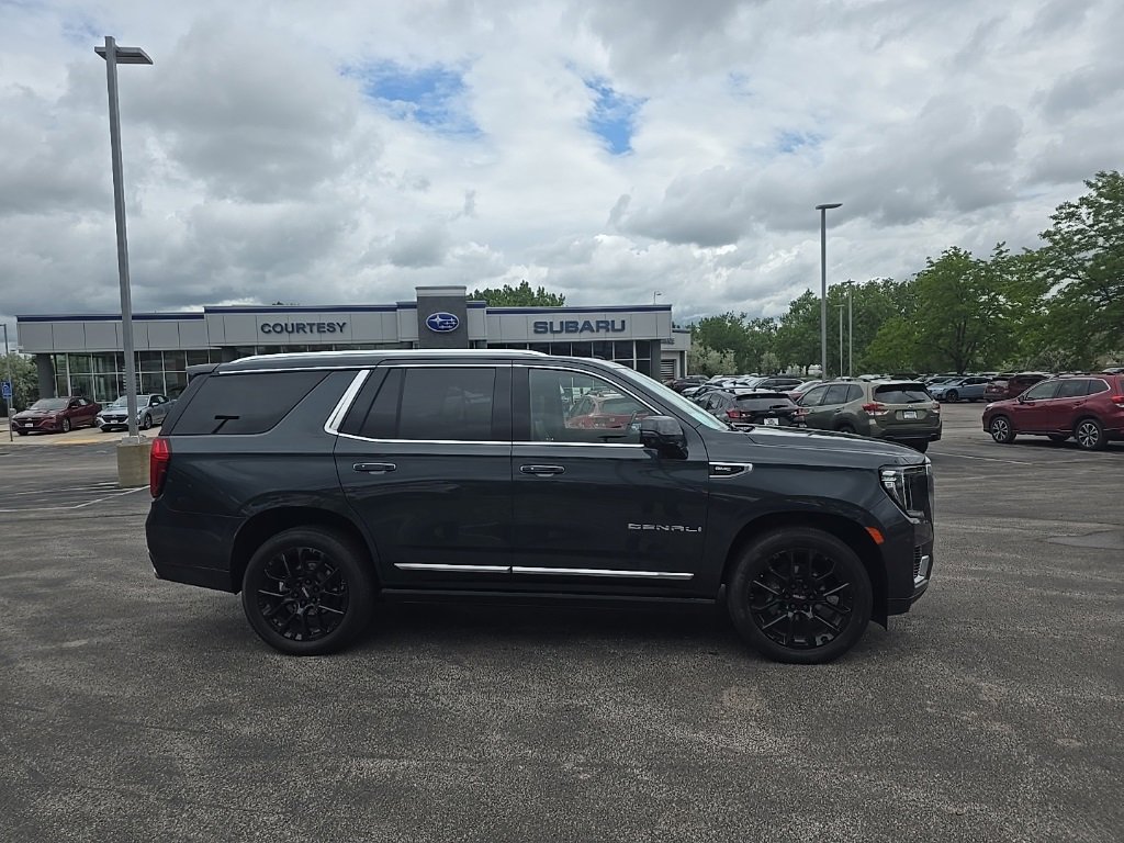 Used 2022 GMC Yukon Denali w/ Denali Premium Package image 1