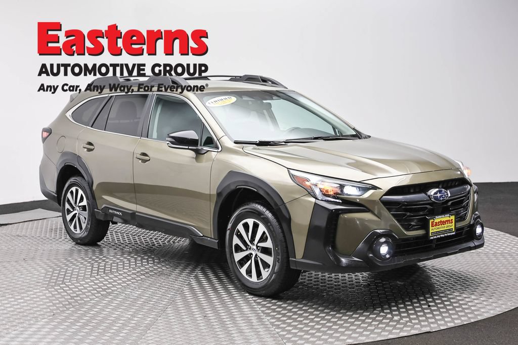 Used 2024 Subaru Outback Premium AWD/4WD image 3