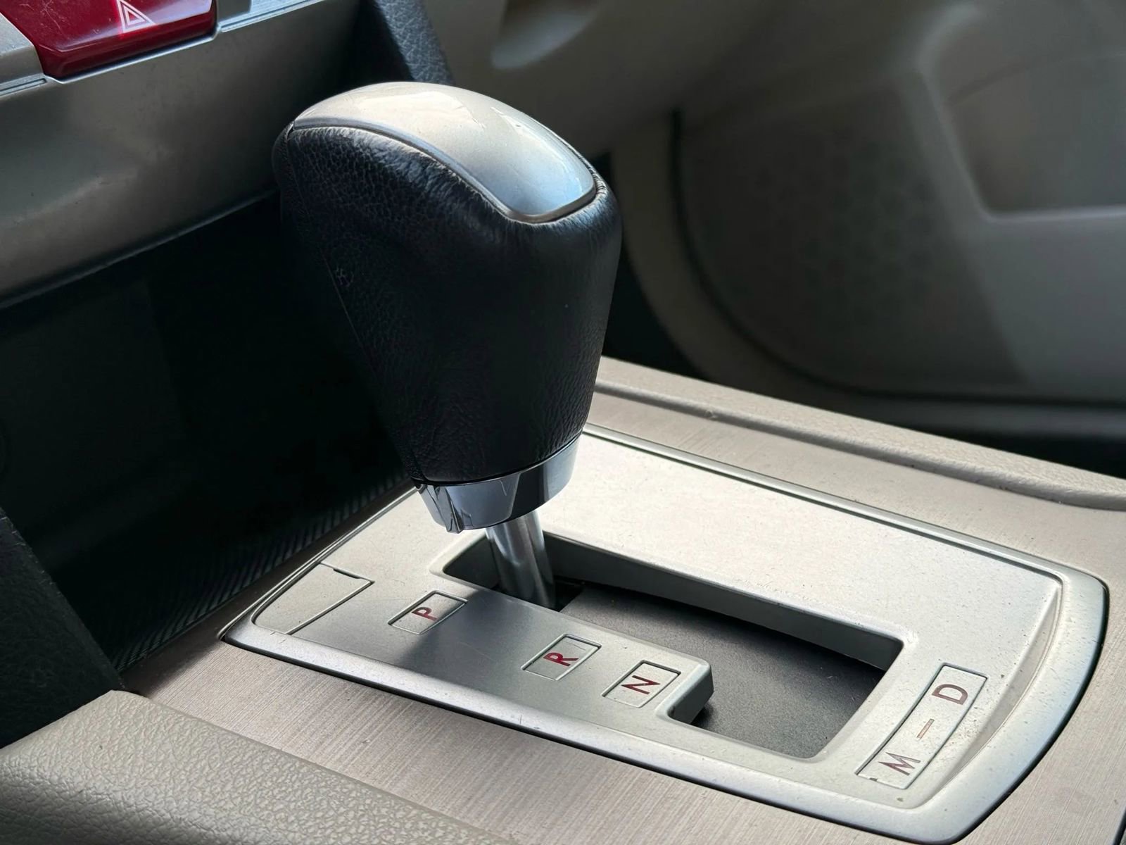 Used 2013 Subaru Legacy 2.5i Premium w/ All-Weather Pkg + Moonroof image 33