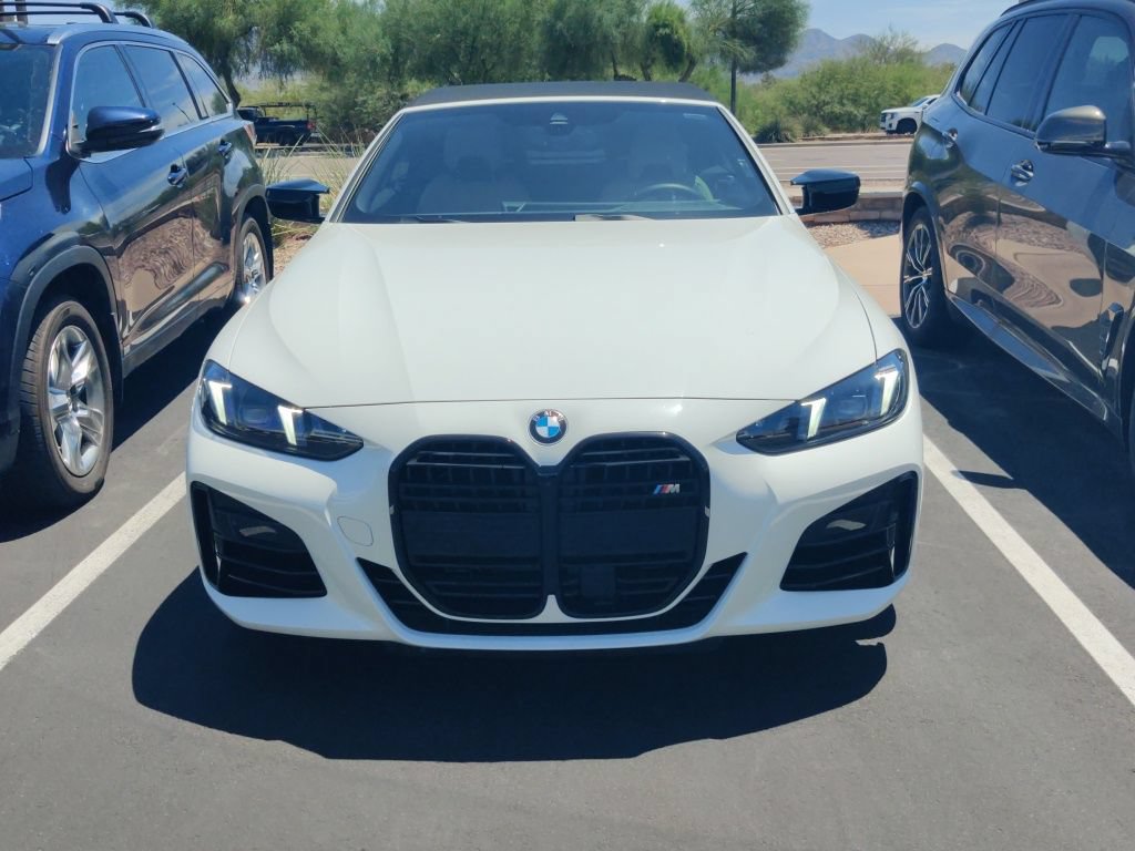 Used 2026 BMW M440i Convertible w/ Premium Package RWD image 2