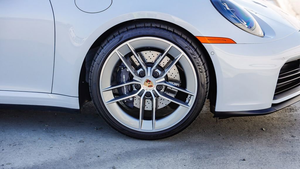 Used 2025 Porsche 911 Carrera image 10