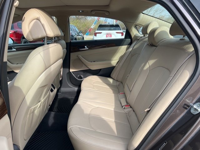 Used 2016 Hyundai Sonata Limited w/ Option Group 05 image 27