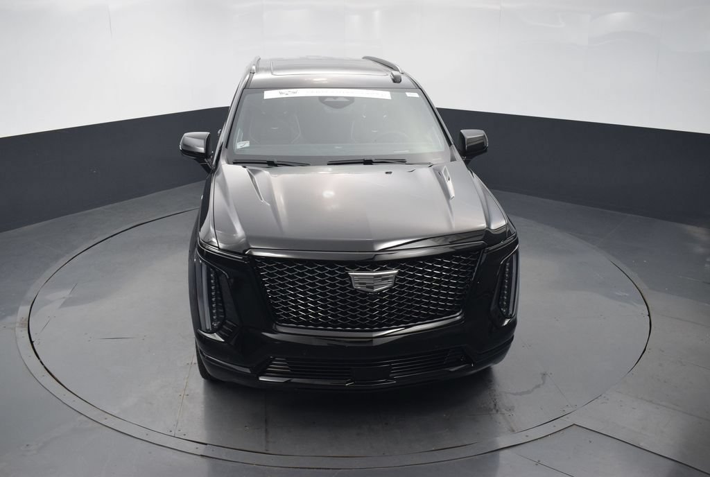 Certified 2026 Cadillac Escalade Platinum Sport w/ LPO, ONYX Package AWD/4WD image 42
