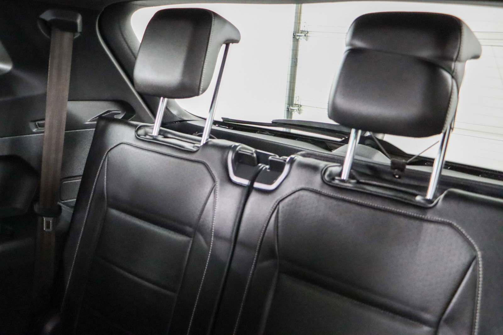 Used 2021 Volkswagen Tiguan SE R-Line image 25