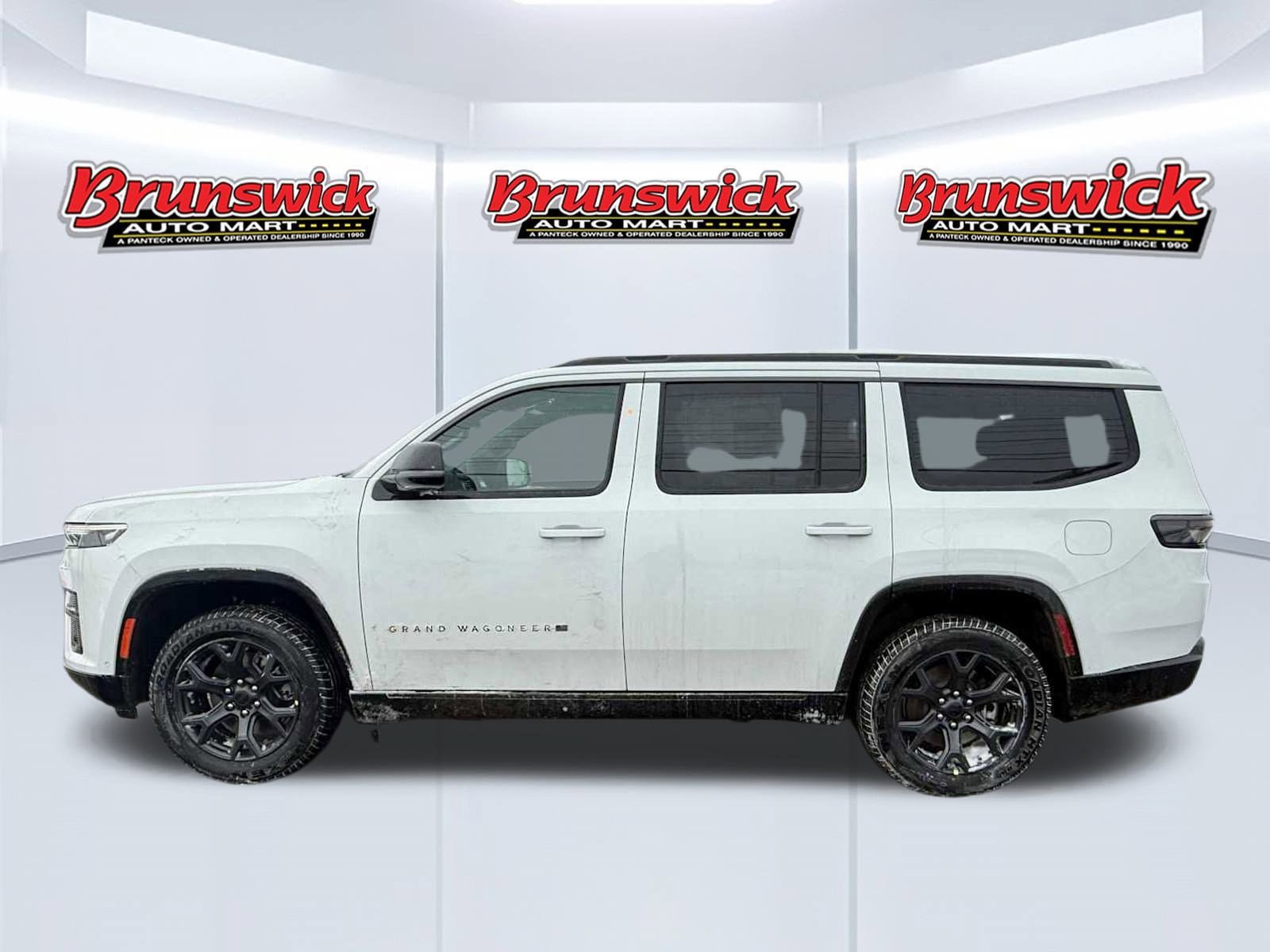New 2026 Jeep Grand Wagoneer Limited w/ Premium Group II AWD/4WD image 3