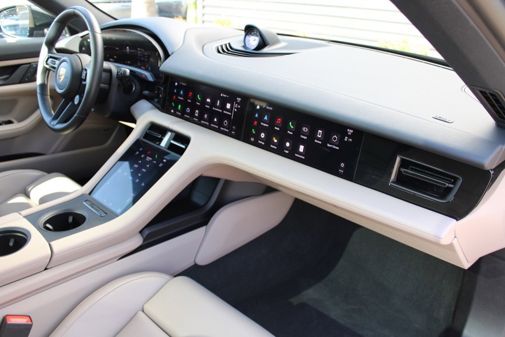 Certified 2024 Porsche Taycan image 33