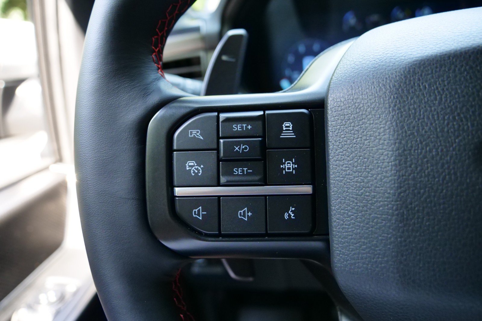 Used 2026 Ford F150 Raptor AWD/4WD image 27