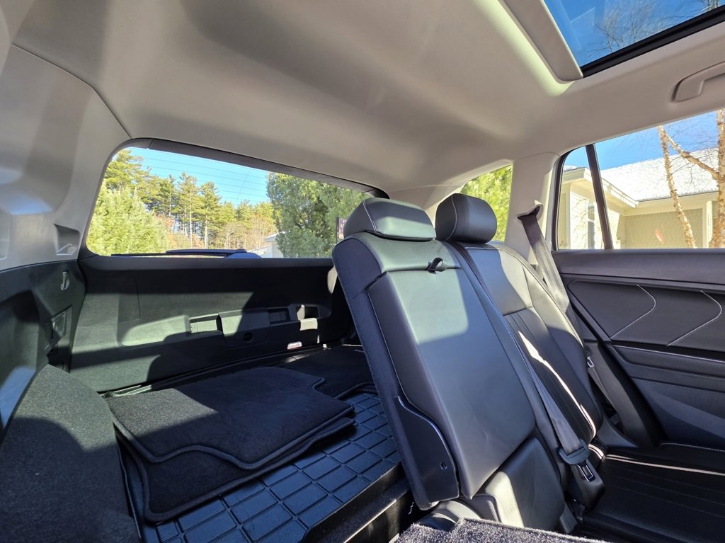 Used 2024 Volkswagen Tiguan SE image 27