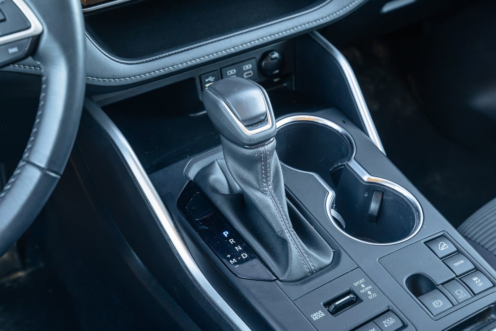 Used 2024 Toyota Highlander LE image 29