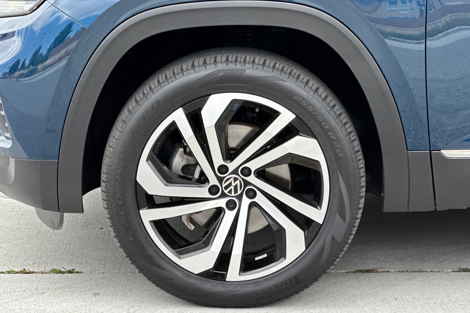 Used 2022 Volkswagen Atlas SEL AWD/4WD image 27