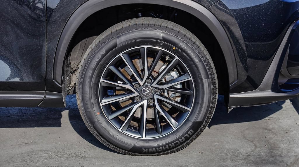 Used 2022 Lexus NX 350h AWD image 11