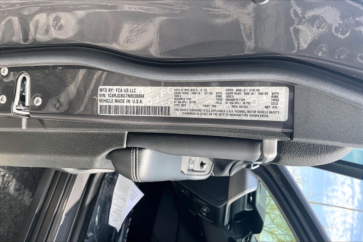 Used 2022 Jeep Grand Cherokee Limited w/ Trailer Tow Prep Group (B) RWD image 33