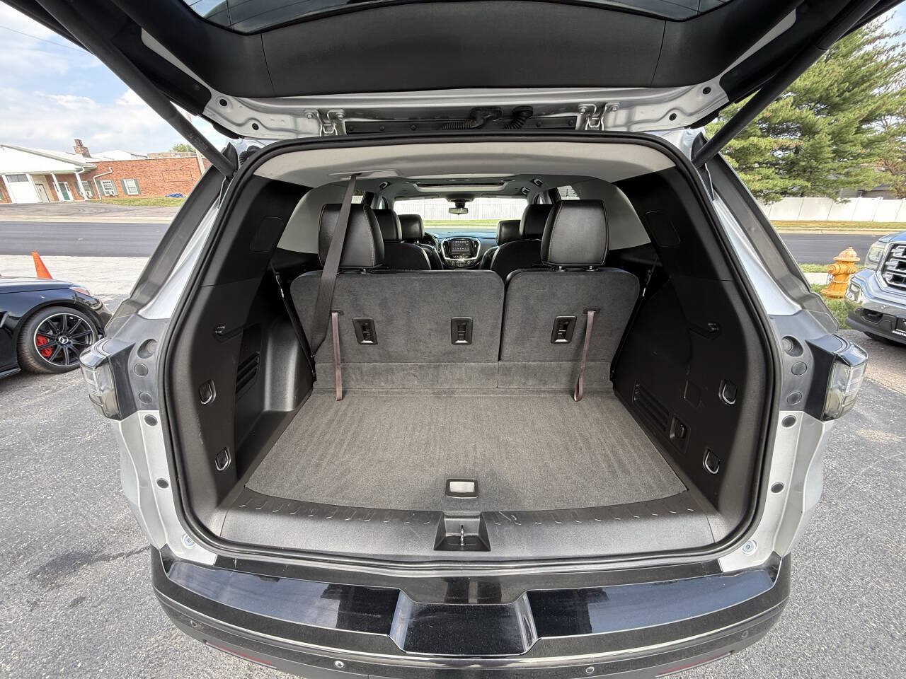 Used 2019 Chevrolet Traverse Premier w/ Redline Edition FWD image 13