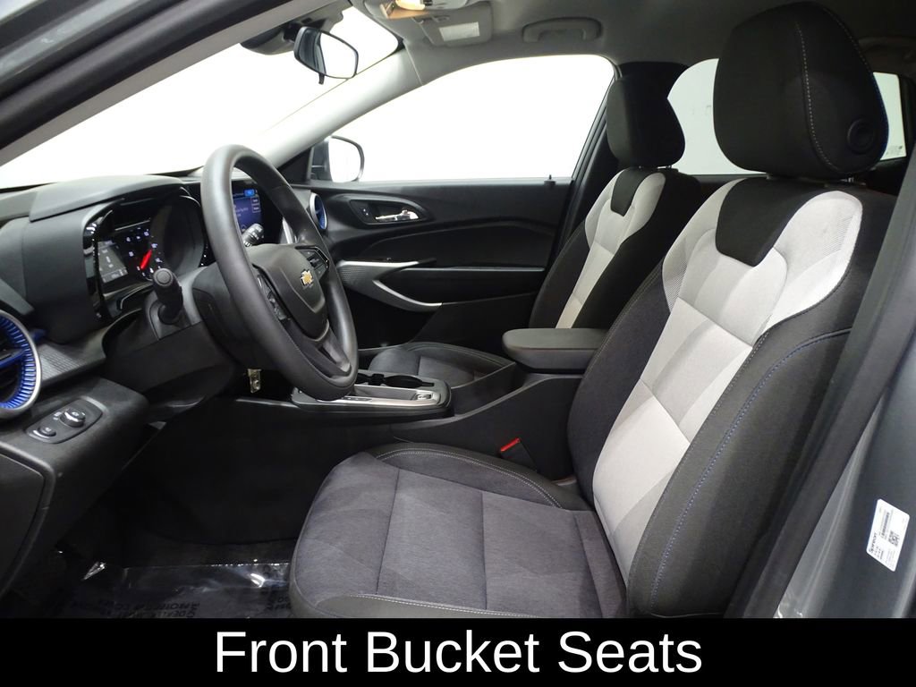 Used 2024 Chevrolet Trax LS image 10