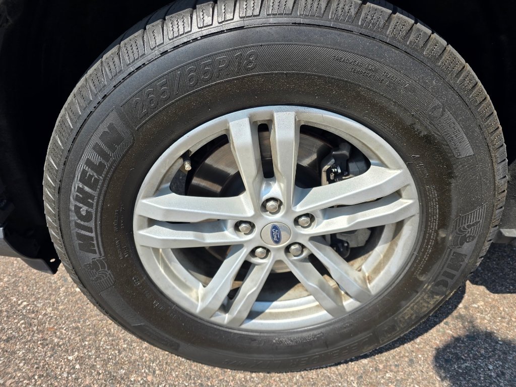 Used 2021 Ford Explorer XLT w/ Equipment Group 202A AWD/4WD image 10
