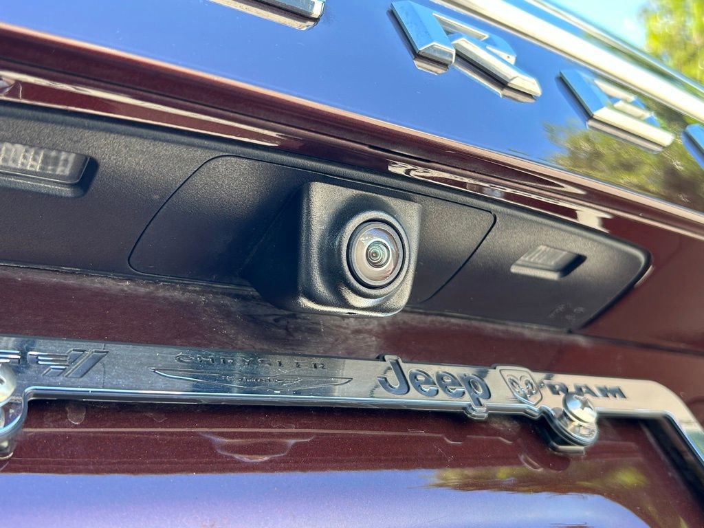 Used 2022 Chevrolet Suburban LT w/ Max Trailering Package image 48