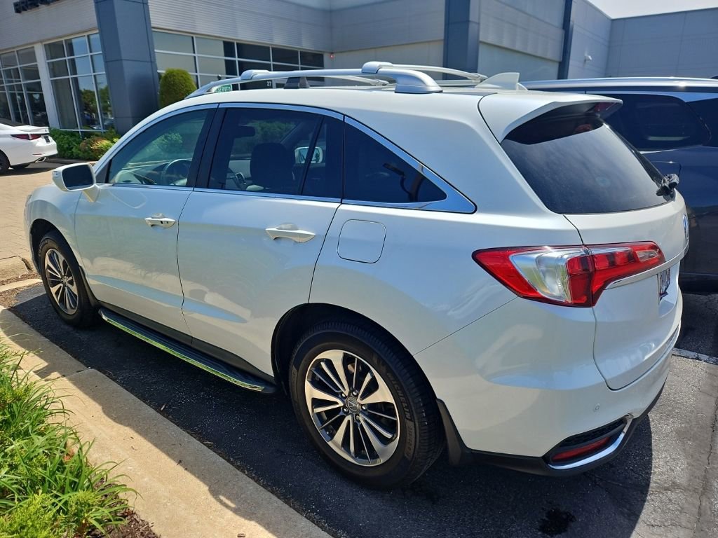 Used 2017 Acura RDX AWD w/ Advance Package image 3
