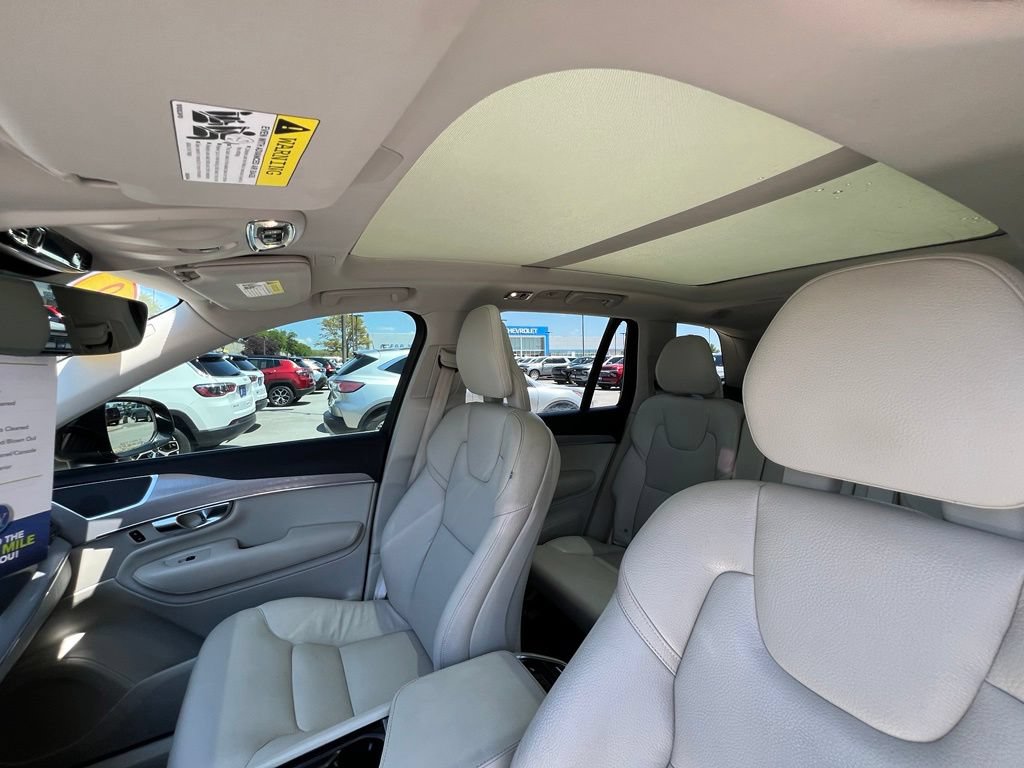 Used 2022 Volvo XC90 T5 Momentum w/ Advanced Package AWD/4WD image 22