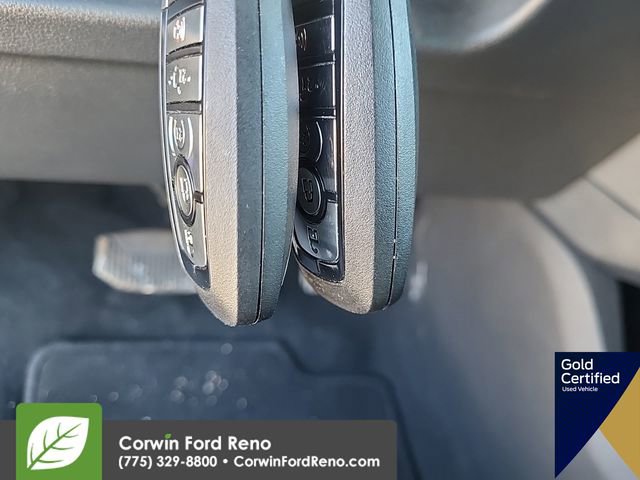 Used 2025 Ford F250 Lariat AWD/4WD image 12