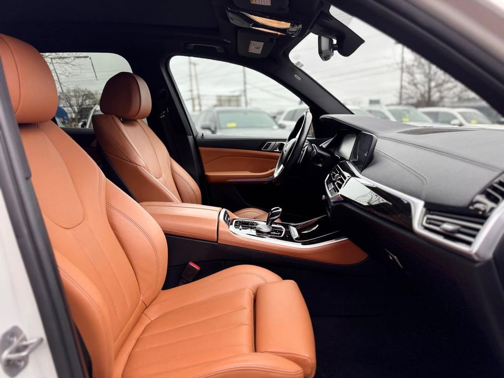 Used 2021 BMW X5 xDrive45e w/ Premium Package 3 AWD/4WD image 24