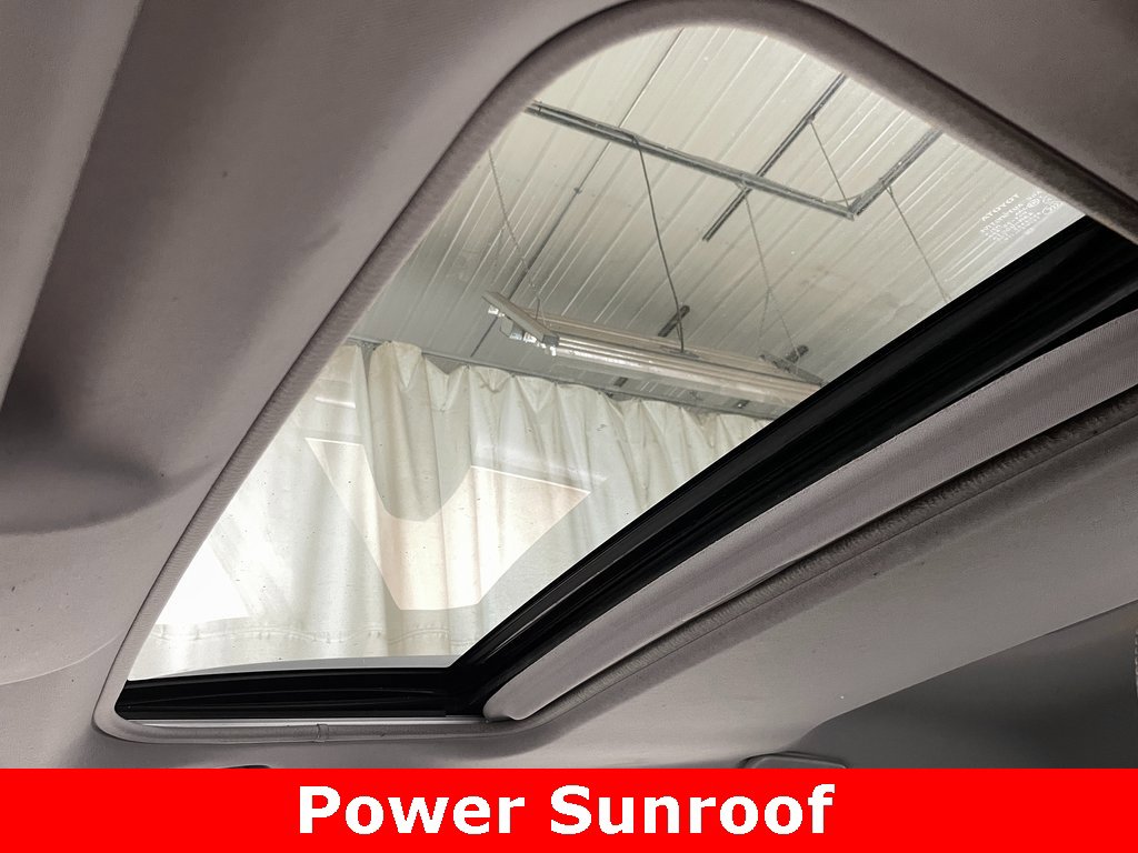 Used 2014 Toyota RAV4 Limited image 3