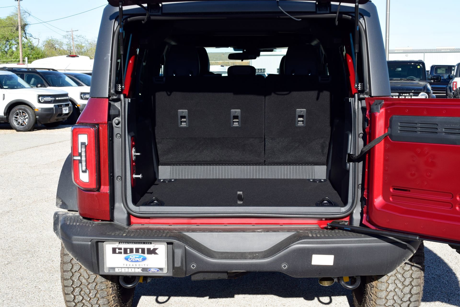New 2026 Ford Bronco Badlands image 21
