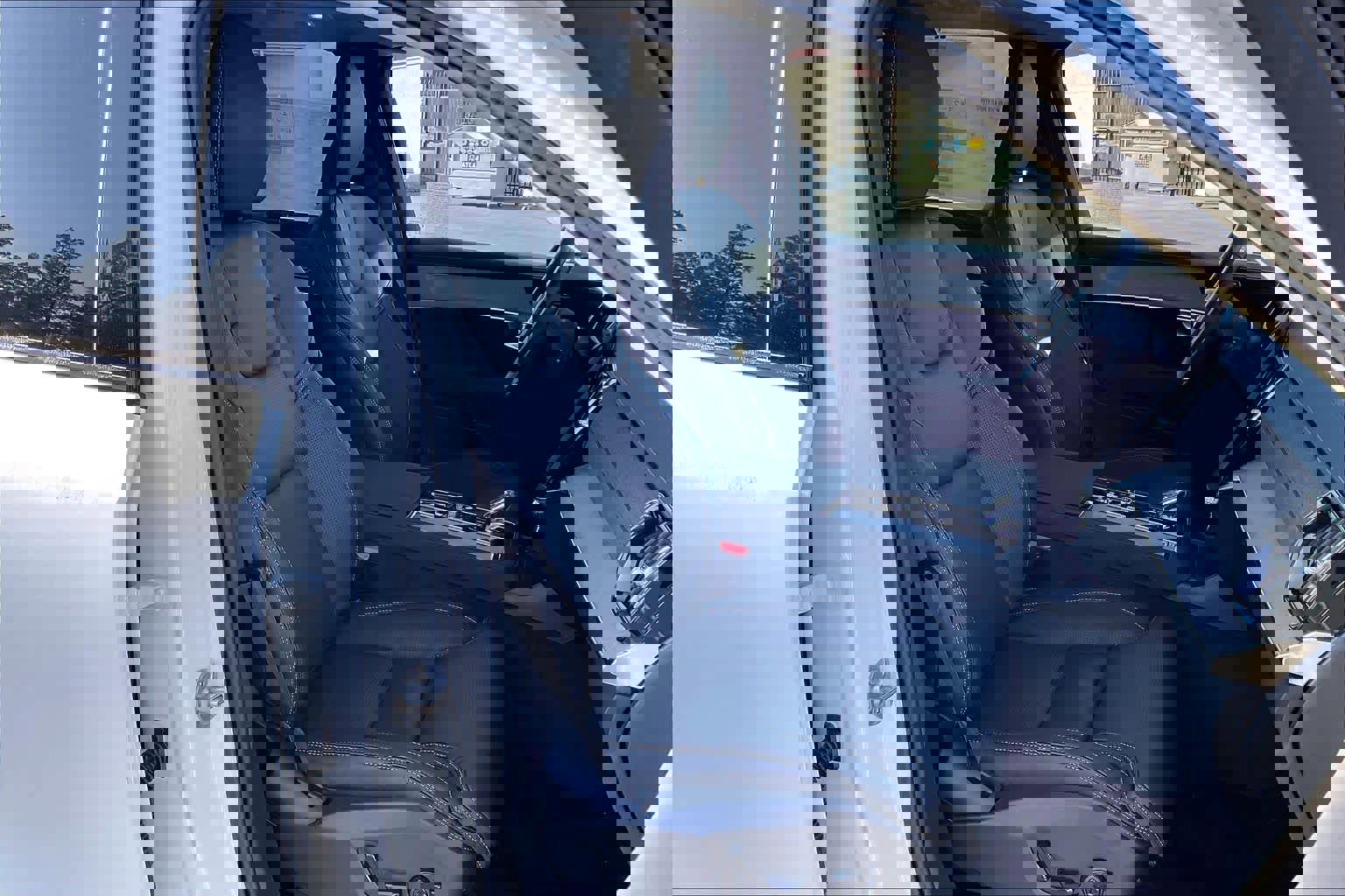 New 2026 Volvo XC90 B6 Ultra w/ Protection Package image 32