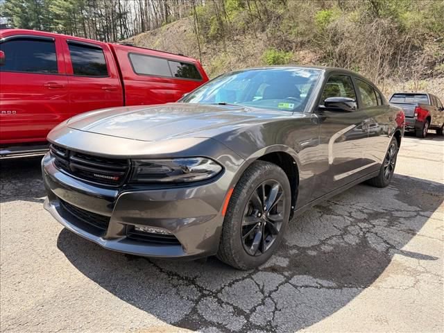 Used 2020 Dodge Charger SXT w/ Plus Group image 3