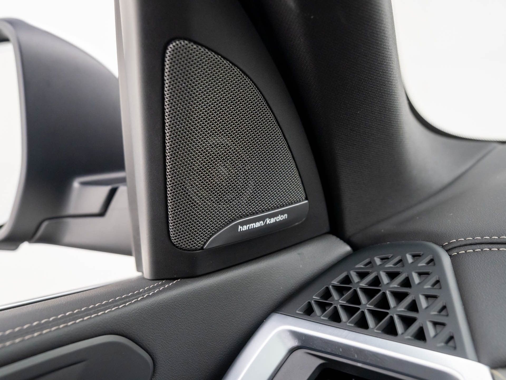 Certified 2024 BMW X5 xDrive50e w/ Executive Package image 19